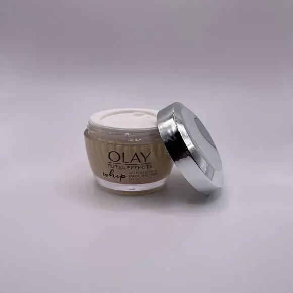 Olay Total Effects SPF Sunscreen Whip Face Moisturizer - Picture 1 of 10